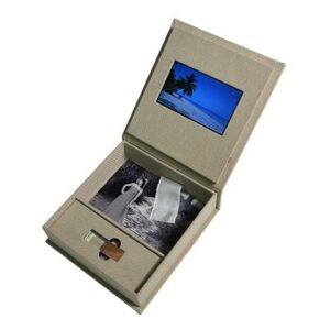 Cofanetto 1 Usb 1 Photobox 1 Monitor